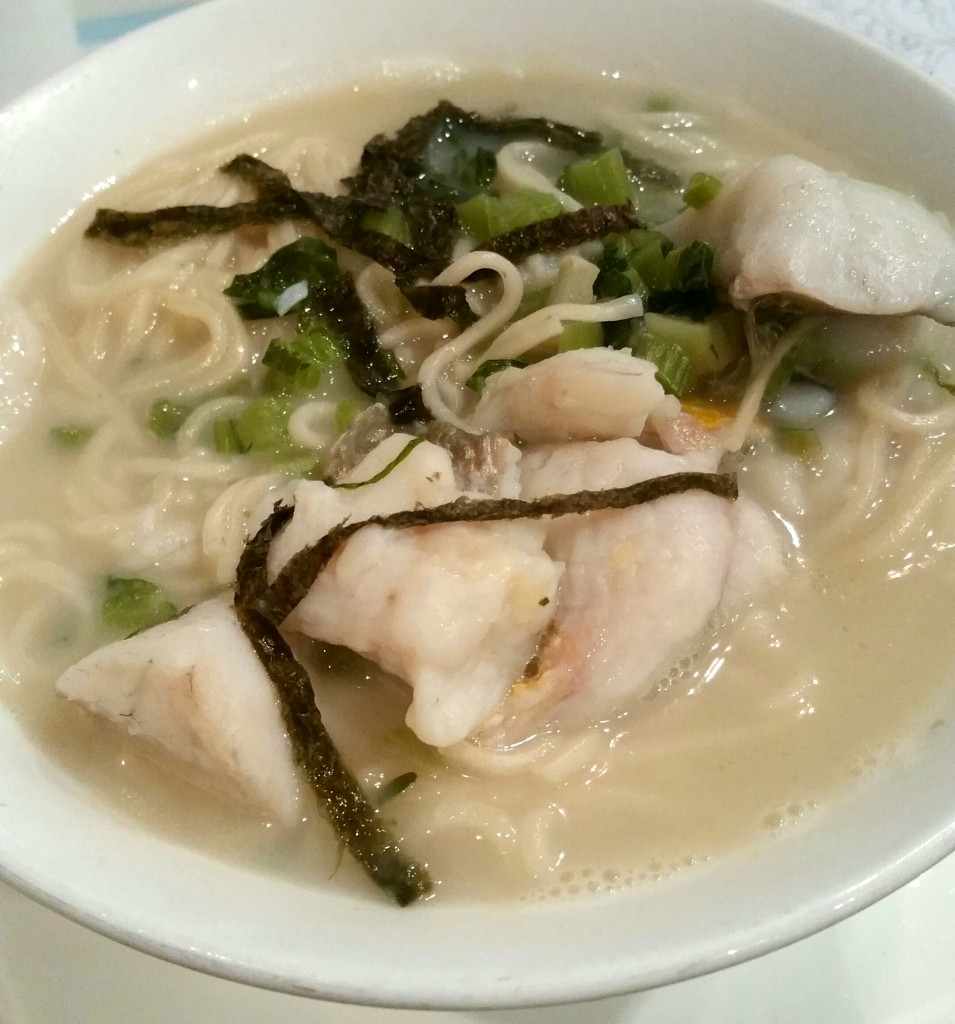魚スープ麺