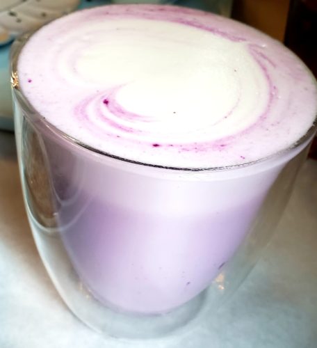 紫芋ラテ